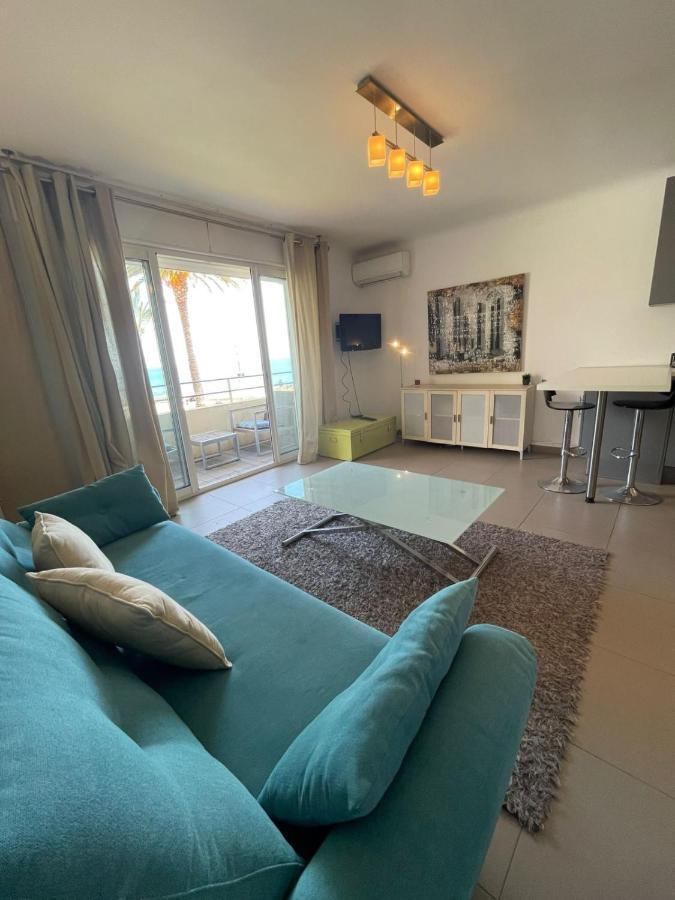 Fully Equipped Beachfront Studio In The Heart Of The City Center Bd Leclerc Antibes Eksteriør billede