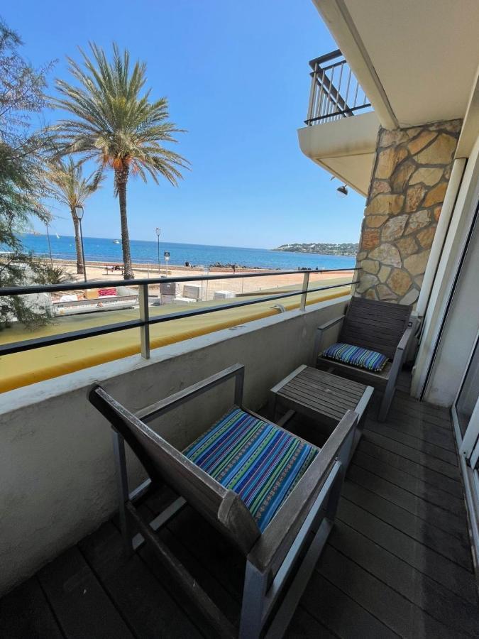 Fully Equipped Beachfront Studio In The Heart Of The City Center Bd Leclerc Antibes Eksteriør billede